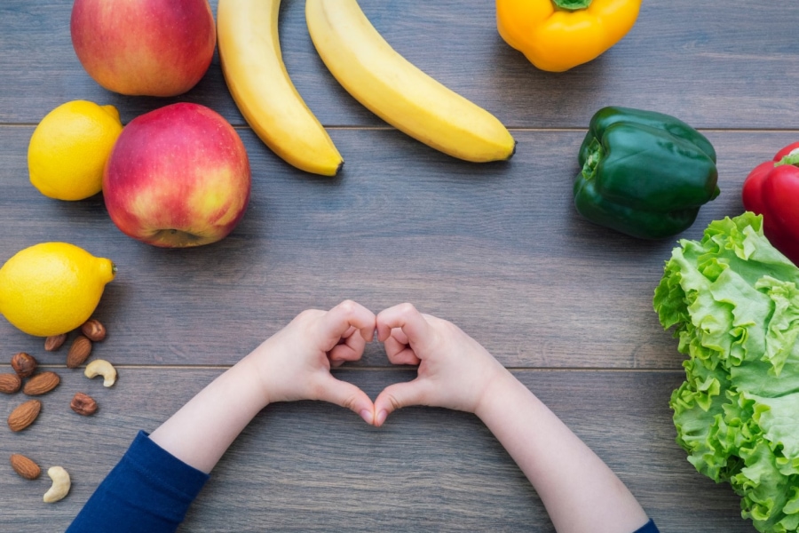 child-hands-vegetables