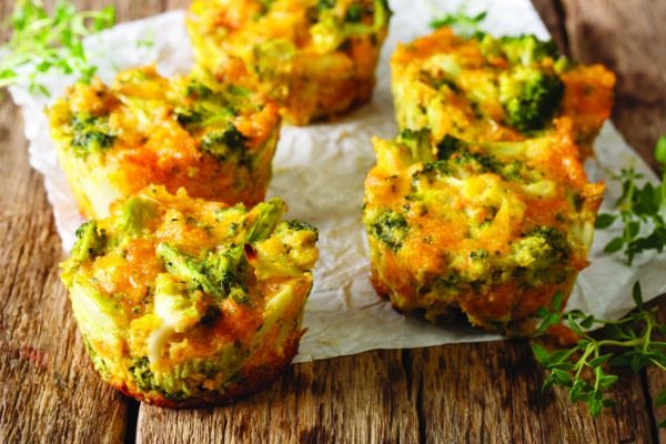 Cheesy broccoli egg muffins