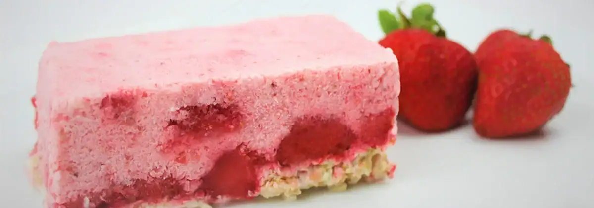 strawberry frozen bars
